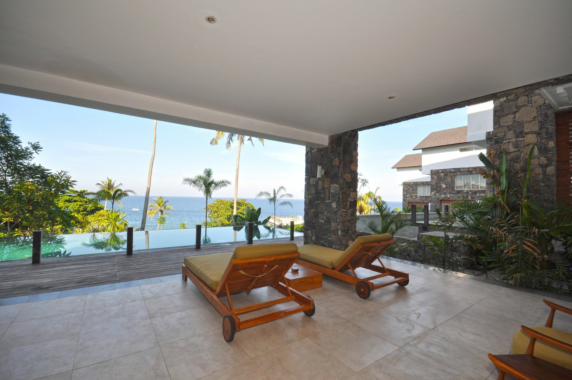 Rajavilla Lombok Resort - Seaside Serenity Сенггігі Екстер'єр фото