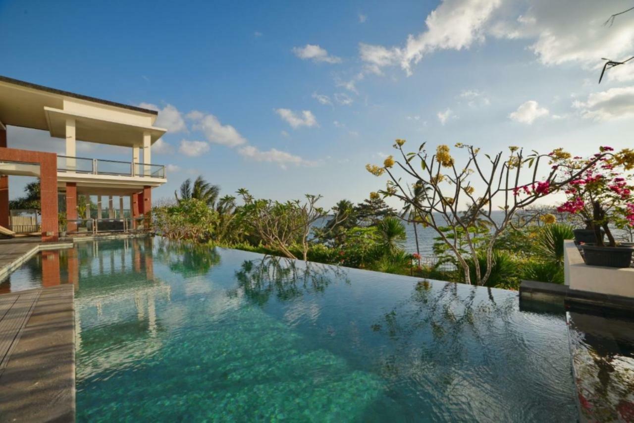 Rajavilla Lombok Resort - Seaside Serenity Сенггігі Екстер'єр фото