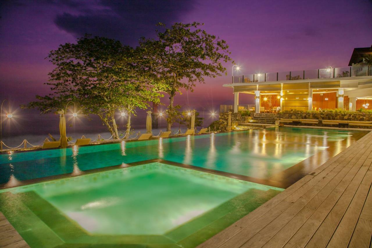 Rajavilla Lombok Resort - Seaside Serenity Сенггігі Екстер'єр фото
